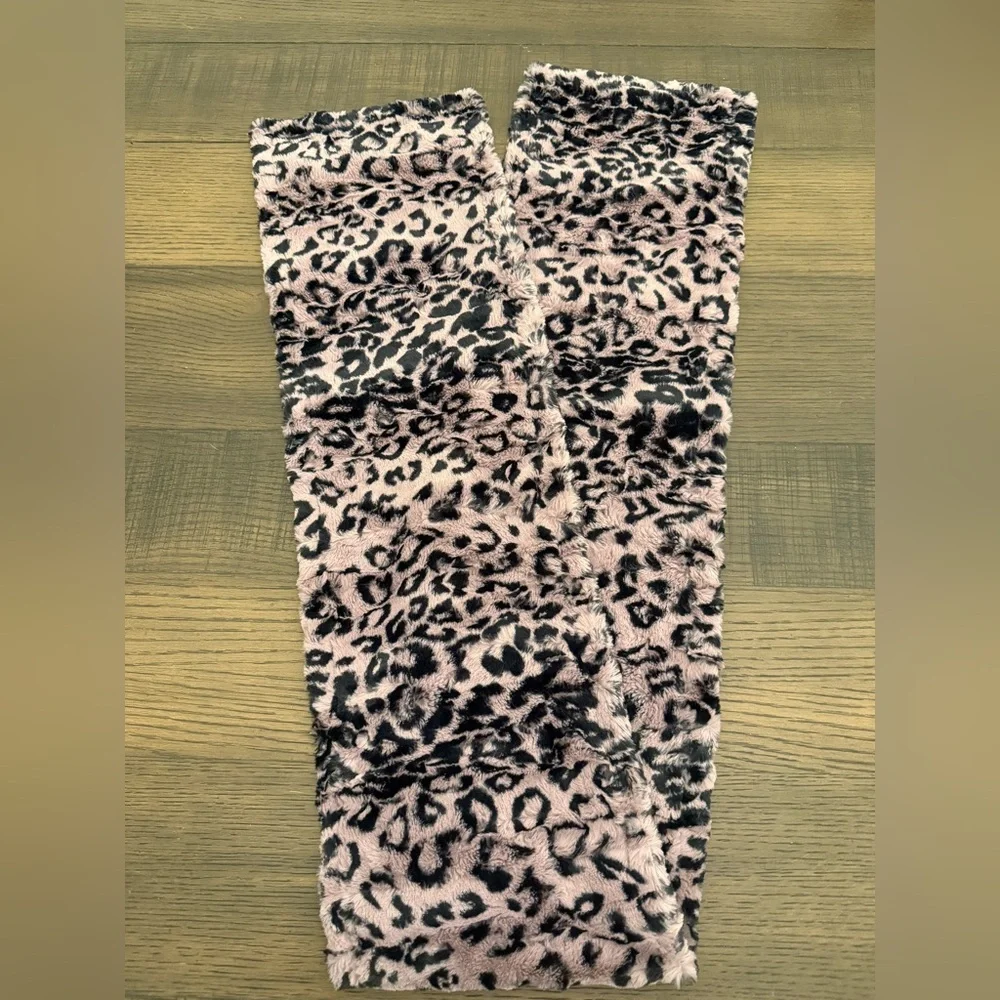 Sew Sweet Minky Purple and Black Jaguar Elderberry Leopard Print Fuzzy Scarf